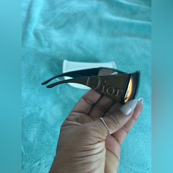 DIOR VINTAGE OVERSIZED SHIELD BROWN SUNGLASSES - Picture 2 of 4